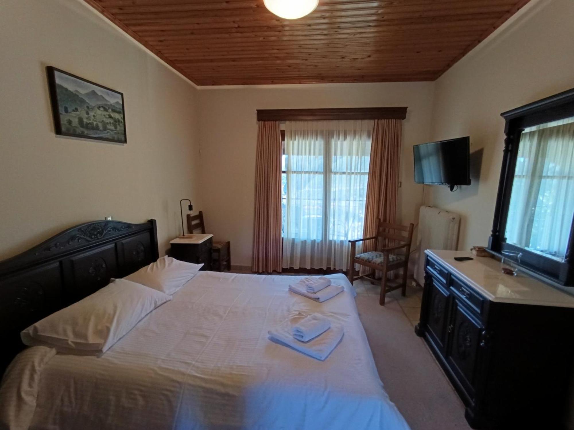 2 Alonia Hotel Anatoliki Frangista Phòng bức ảnh