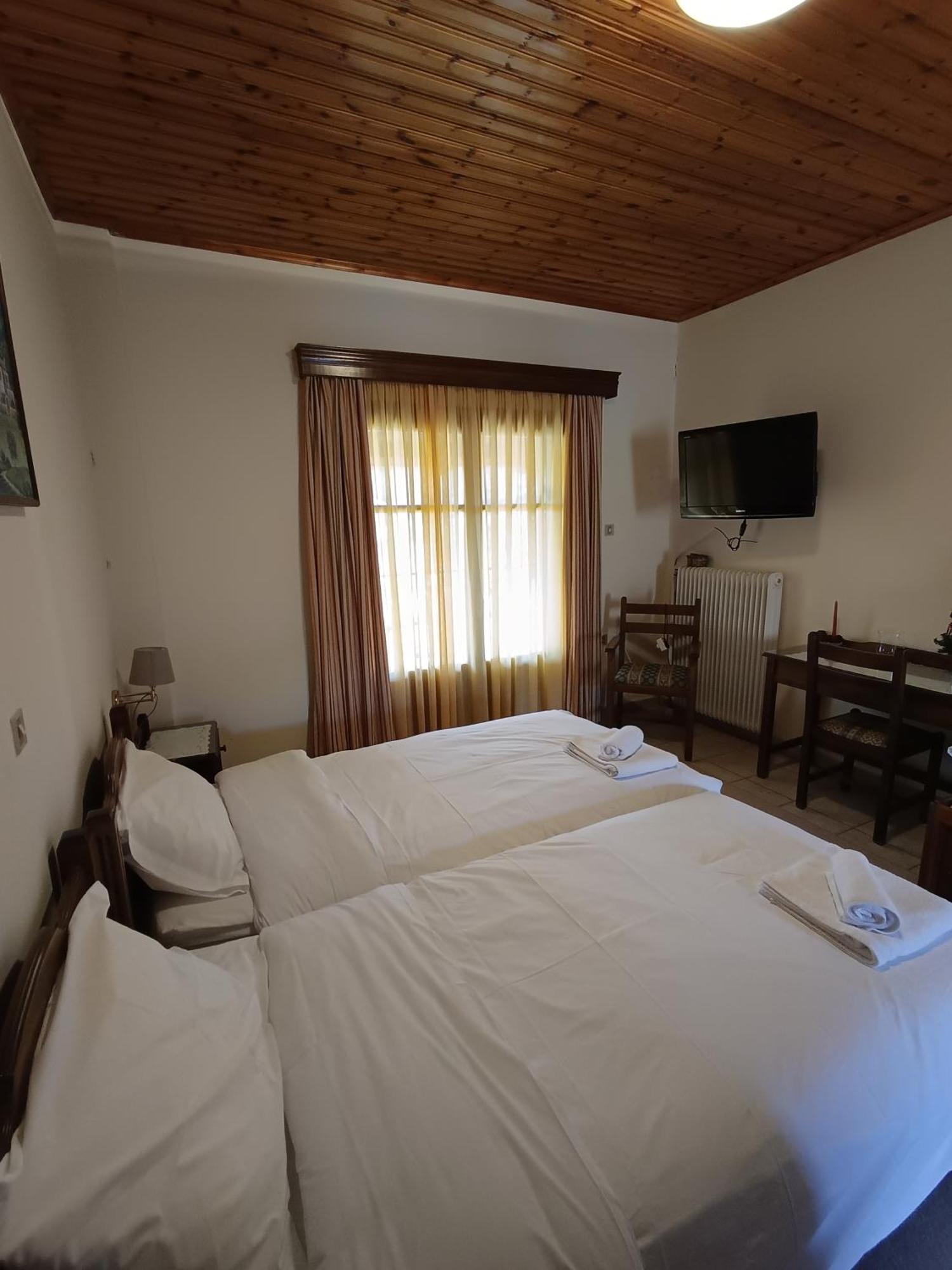 2 Alonia Hotel Anatoliki Frangista Phòng bức ảnh